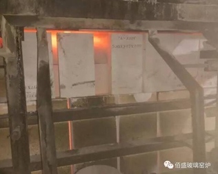 台玻福建光伏玻璃窑炉池壁帮砖顺利完成